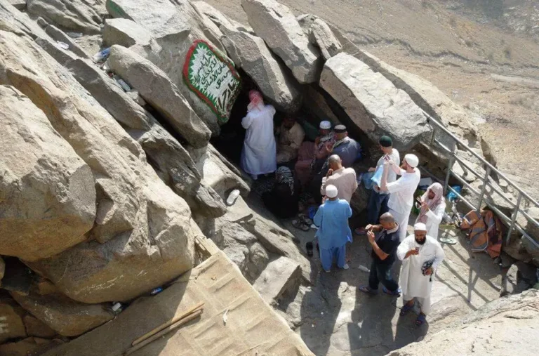 Cave of “Hirra” (Mount Al Noor)