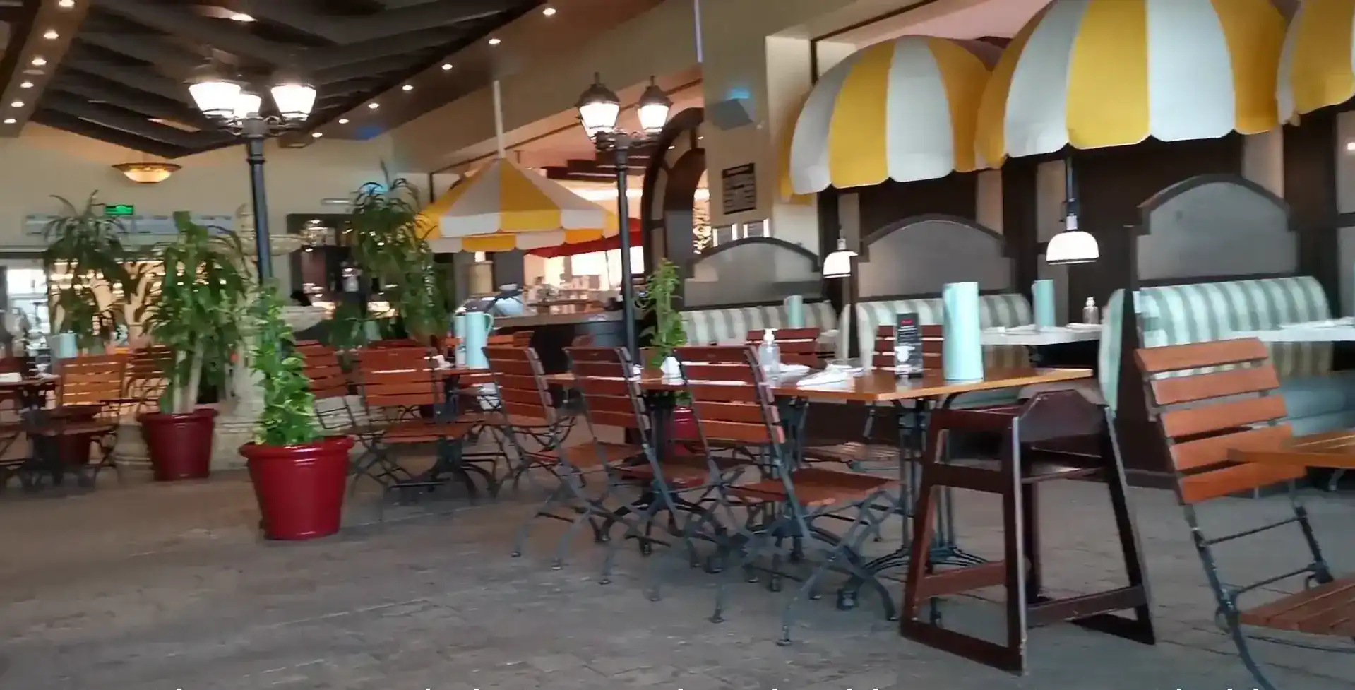 Galleria Mall Al Jubail Food Side